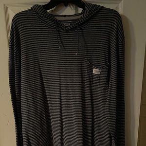 Quiksilver XL hooded long sleeve shirt